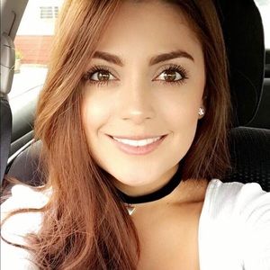 Meet your Posher, Julie